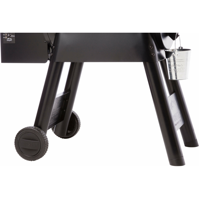 BF-Grills_Pro Series 22_SAWHORSE CHASSIS_Traeger-2382x1600-0810e03